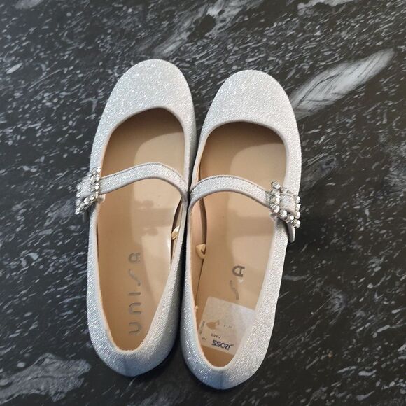 BRAND NEW UNISA EMBELISHD BUCKLE MARY JANE FLAT R3 - Picture 5 of 16